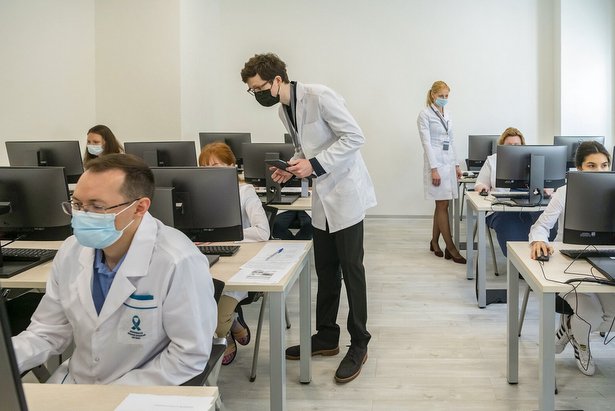 Вице-мэра Ракова: Оценку в Кадровом центре ДЗМ ежемесячно проходят на 80% больше врачей, чем в 2021 году
