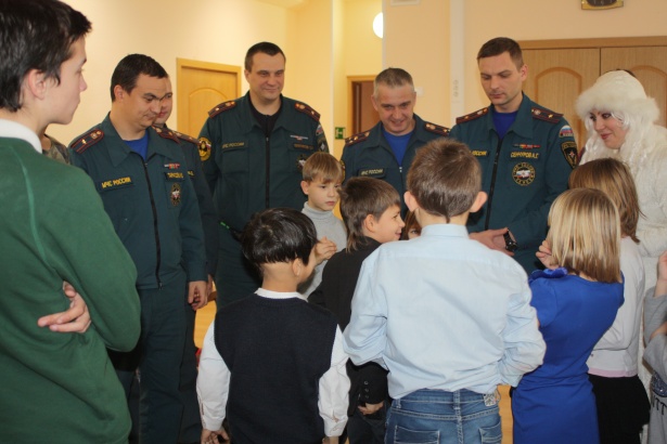 В ЦПСиД «Зеленоград»  прошло новогоднее мероприятие с участием сотрудников МЧС
