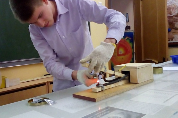 За разработку сварочного аппарата ученик школы № 853 удостоился диплома на московском конкурсе