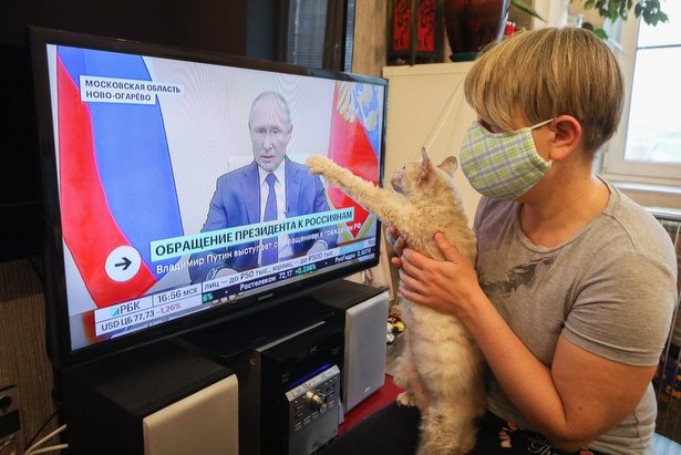 Москва ужесточила режим самоизоляции в условиях коронавируса