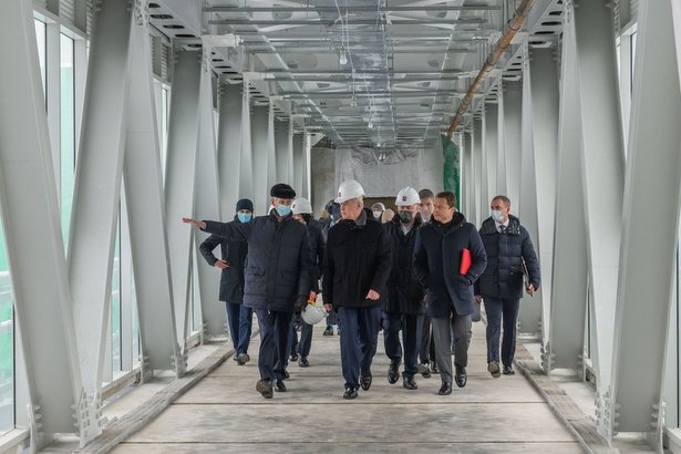 Собянин осмотрел ход строительства железнодорожного вокзала «Восточный»