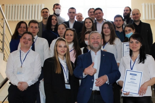 Аспирантка и магистрант МИЭТ стали финалистами Всероссийского конкурса-конференции SIBINFO-2021