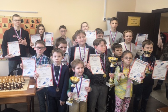 В ГБУ «Славяне» состоялись финальные окружные соревнования по шахматам