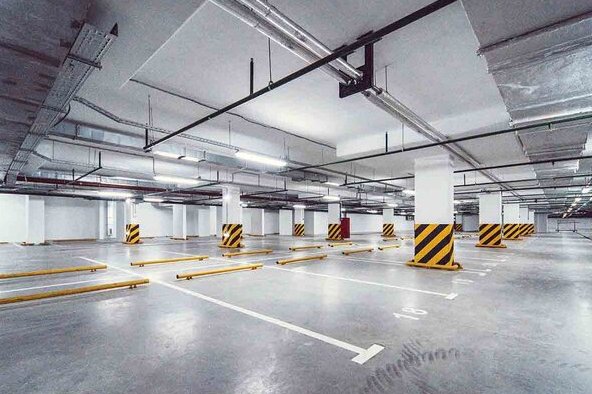 Подземный паркинг в жилом доме 8-го микрорайона отремонтируют до конца года