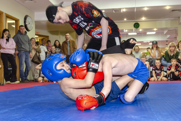 Юные спортсмены сразились на турнире по рукопашному бою в Савелках