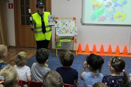 Москвичи учат ПДД с детского сада