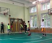 Сотрудники ГБУ «Славяне» организовали для школьников Старого Крюково баскетбольный турнир