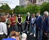 Сотрудники УВД Зеленограда поздравили воспитанников семейного центра с Днём защиты детей