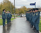 В Зеленограде открыли Аллею в честь 35-летия МЧС России и высадили 14 красных яблонь