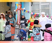 В 9-м микрорайоне Зеленограда дошкольники весело отпраздновали Масленицу