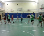 На площадке Политехнического колледжа в Старом Крюково состоялся студенческий матч по волейболу