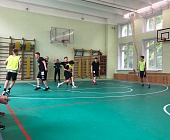 Сотрудники ГБУ «Славяне» организовали для школьников Старого Крюково баскетбольный турнир