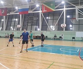 Около 40 человек приняли участие в турнире по баскетболу