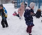 Сотрудники ГБУ «Славяне» провели игровую программу «Проказы матушки зимы»