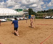 На берегу Большого городского пруда прошли соревнования по пляжному волейболу